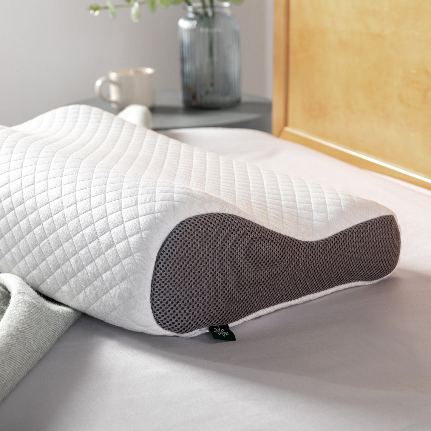 Bantal Zinus Charcoal Memory Foam Ergonomis