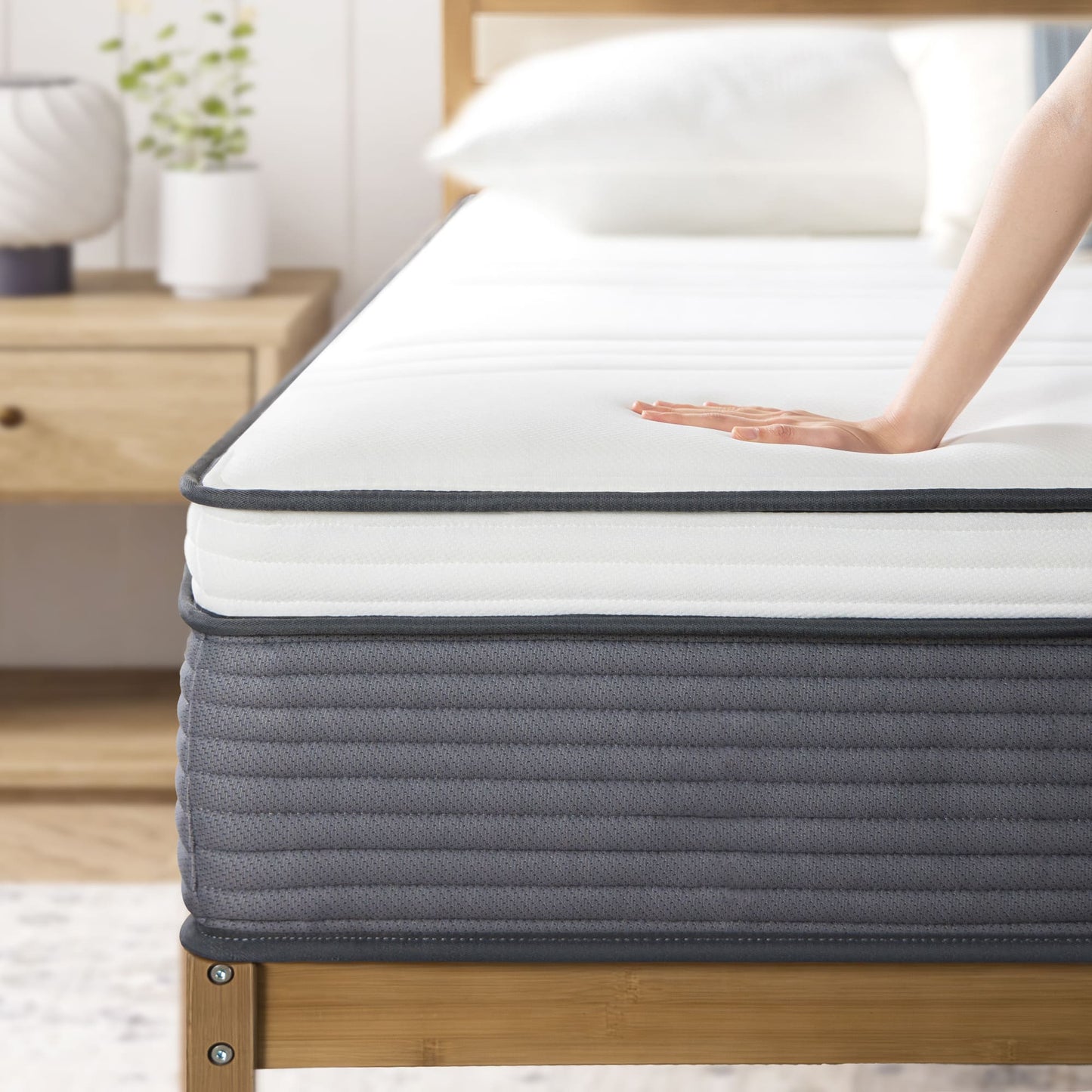 Kasur Spring Bed Zinus Plush Top