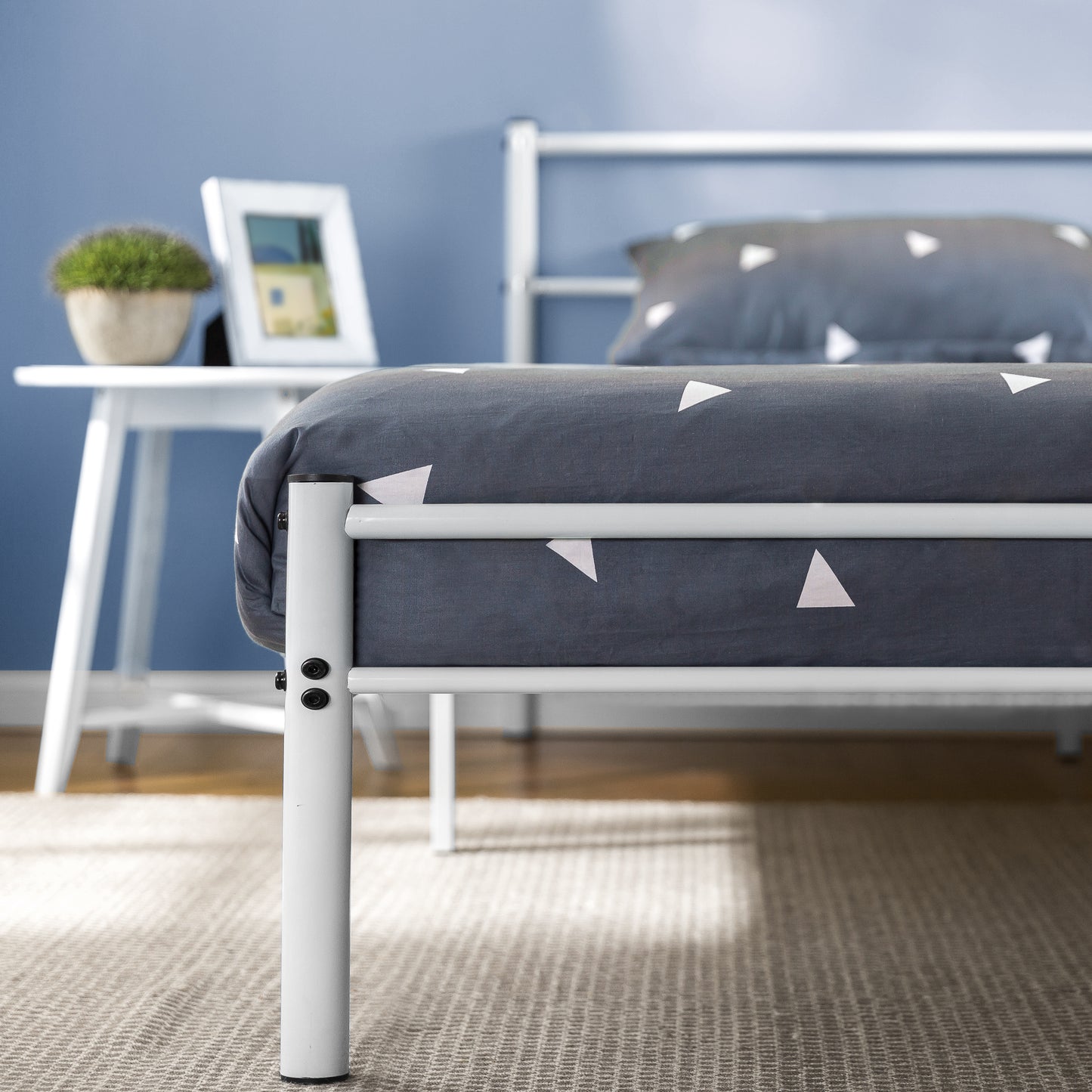Tempat Tidur Dipan Sandaran Zinus Geraldine