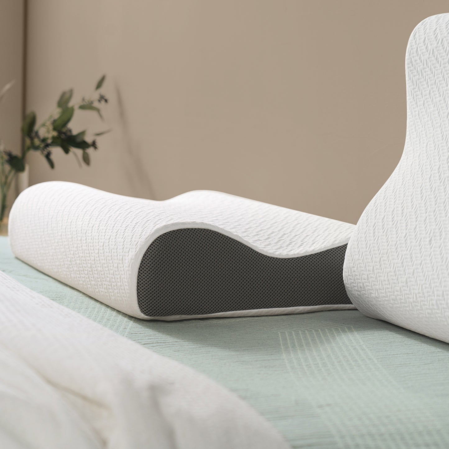 Bantal Zinus Green Tea Memory Foam Ergonomis