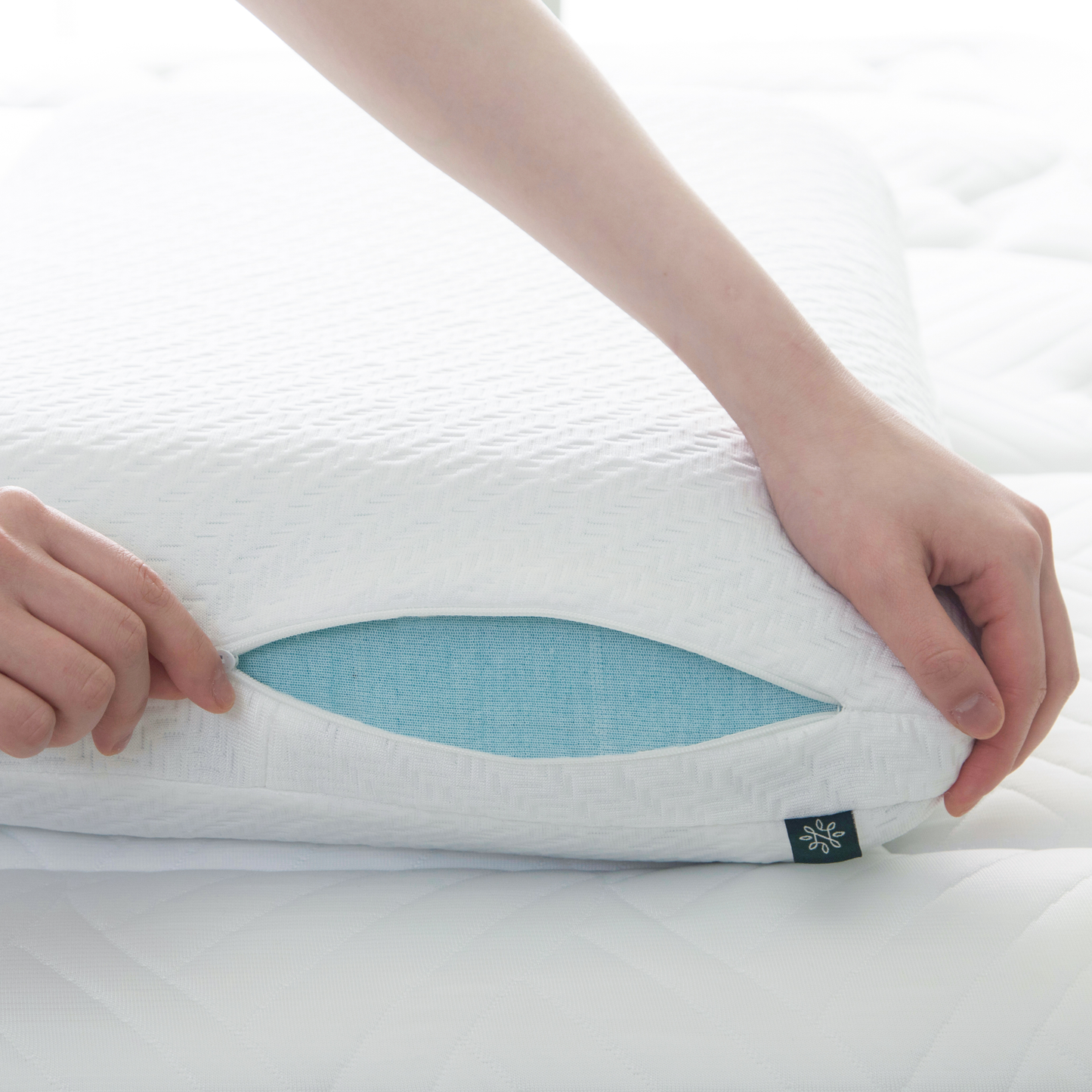 Bantal Zinus Cooling Gel Memory Foam Airflow