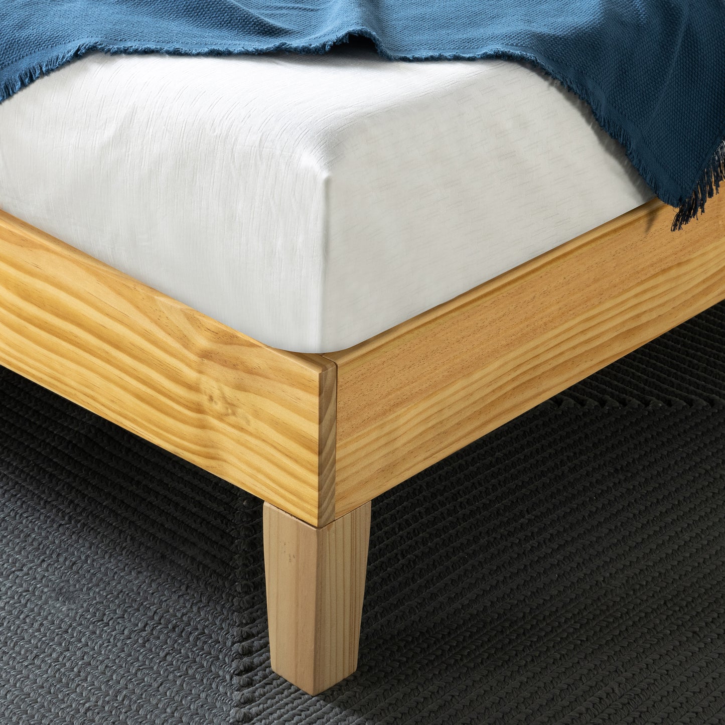 Tempat Tidur Dipan Kayu Zinus Bella